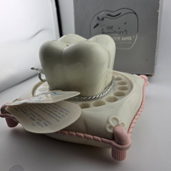 Vintage The Perfect Present The Toothfairy's Baby Tooth Bank Pink White for Kids - Picture 3 of 9